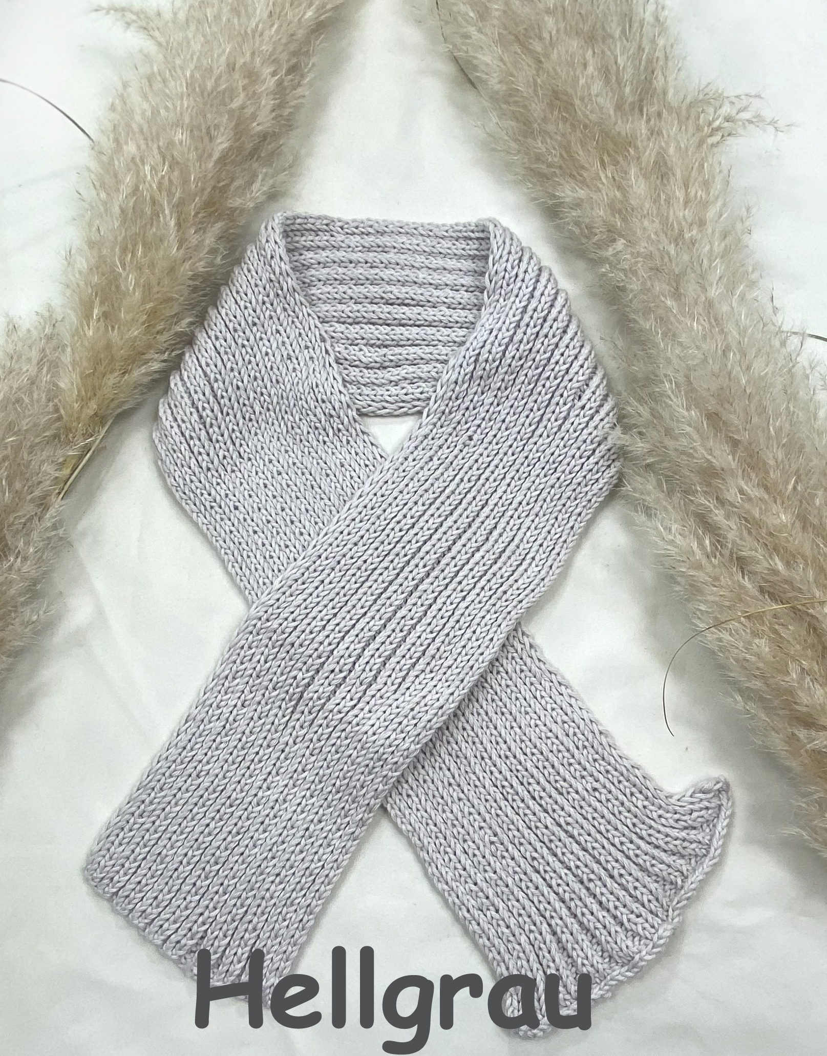 Kinderschal aus reinem Baumwollstrick HELLGRAU im Patent Muster ca 120 cm x12 cm Handarbeit