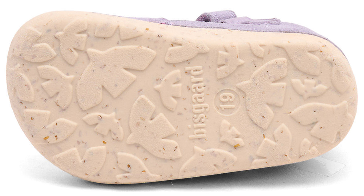 Knautschig weiche Halbsandale aus Leder in Hell Violett Modell Tate von BISGAARD Barefoot