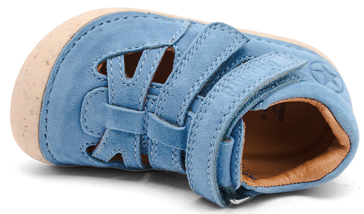Knautschig weiche Halbsandale aus Leder in Sky Blue Modell Tate von BISGAARD Barefoot