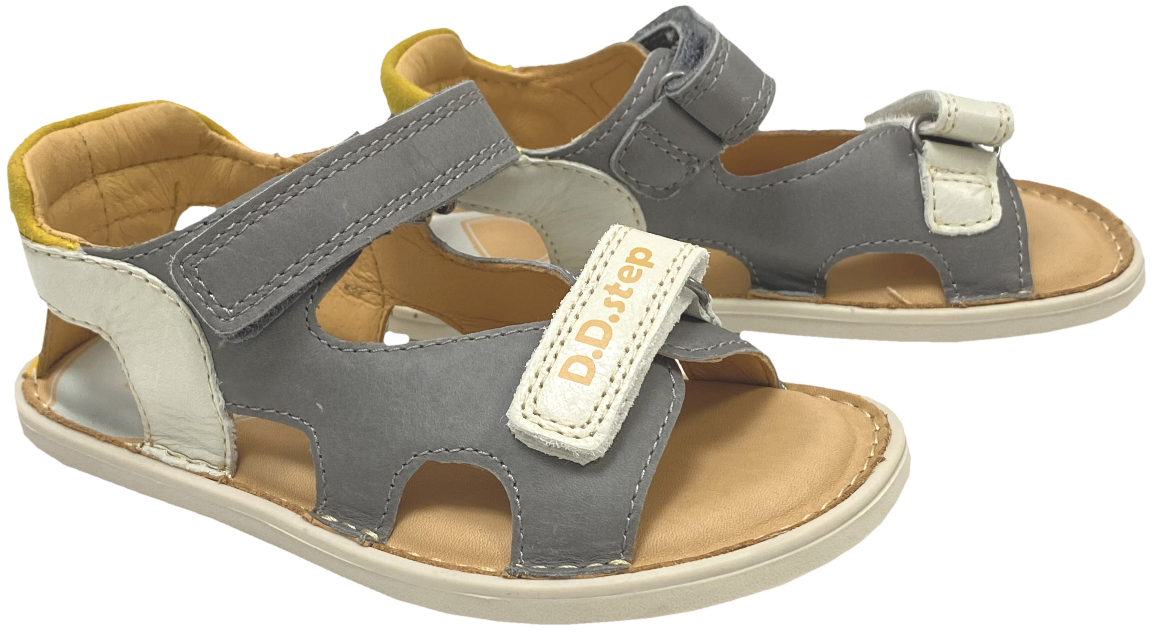 Offene Ledersandale mit Minimalsohle / Barfußsandale in Grau / Gelb von D.D.Step Barefoot 51334