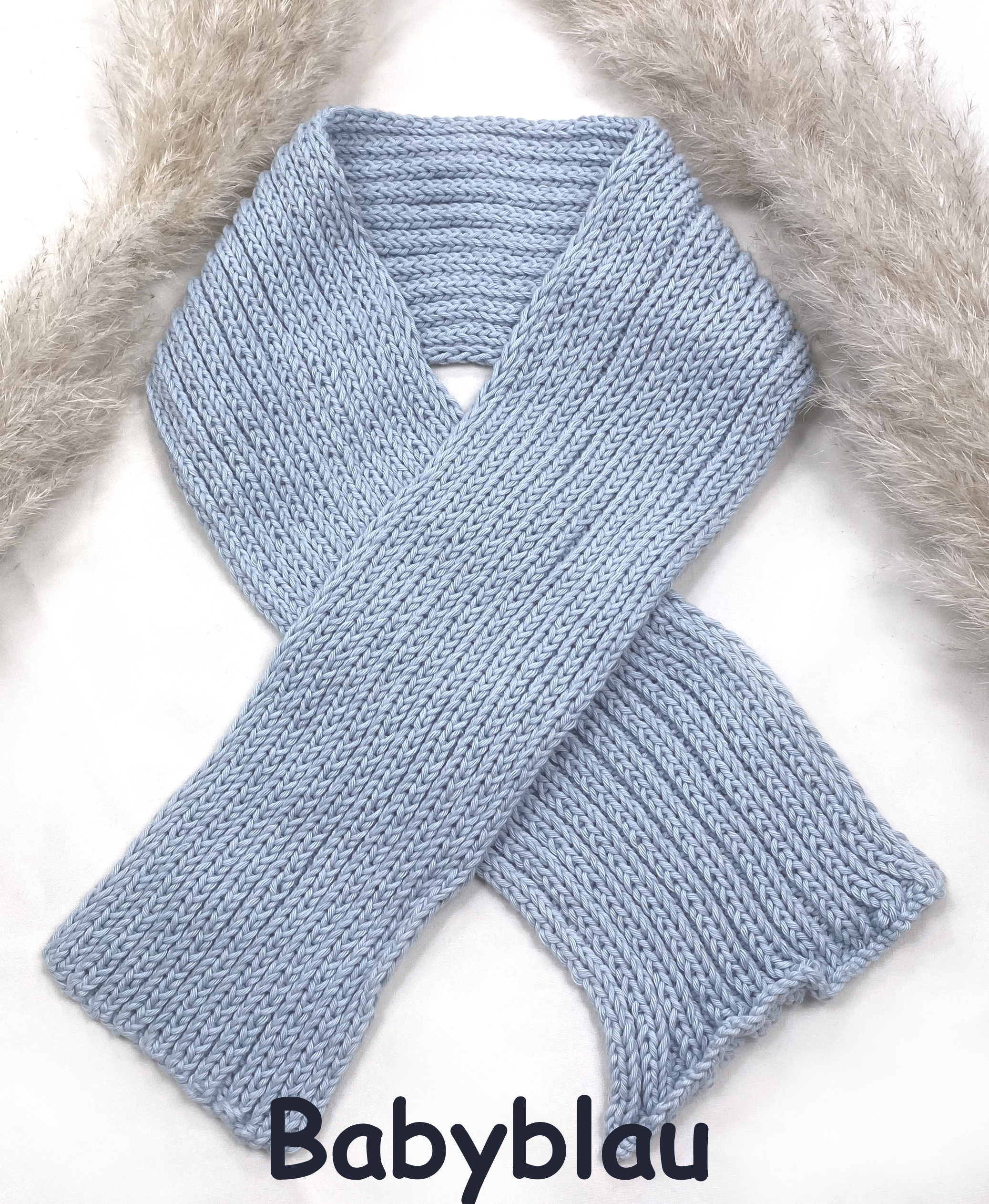 Kinderschal aus reinem Baumwollstrick BABYBLAU im Patent Muster ca 120 cm x 12 cm Handarbeit