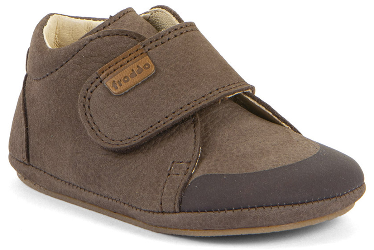 First Walk Lederschuhe in Matt DKL Brown mit soft- knautschiger Minimalsohle von FRODDO Barefoot G1130024